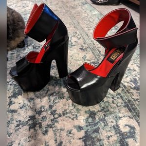 VON D SHOES DESTROYER PLATFORMS
